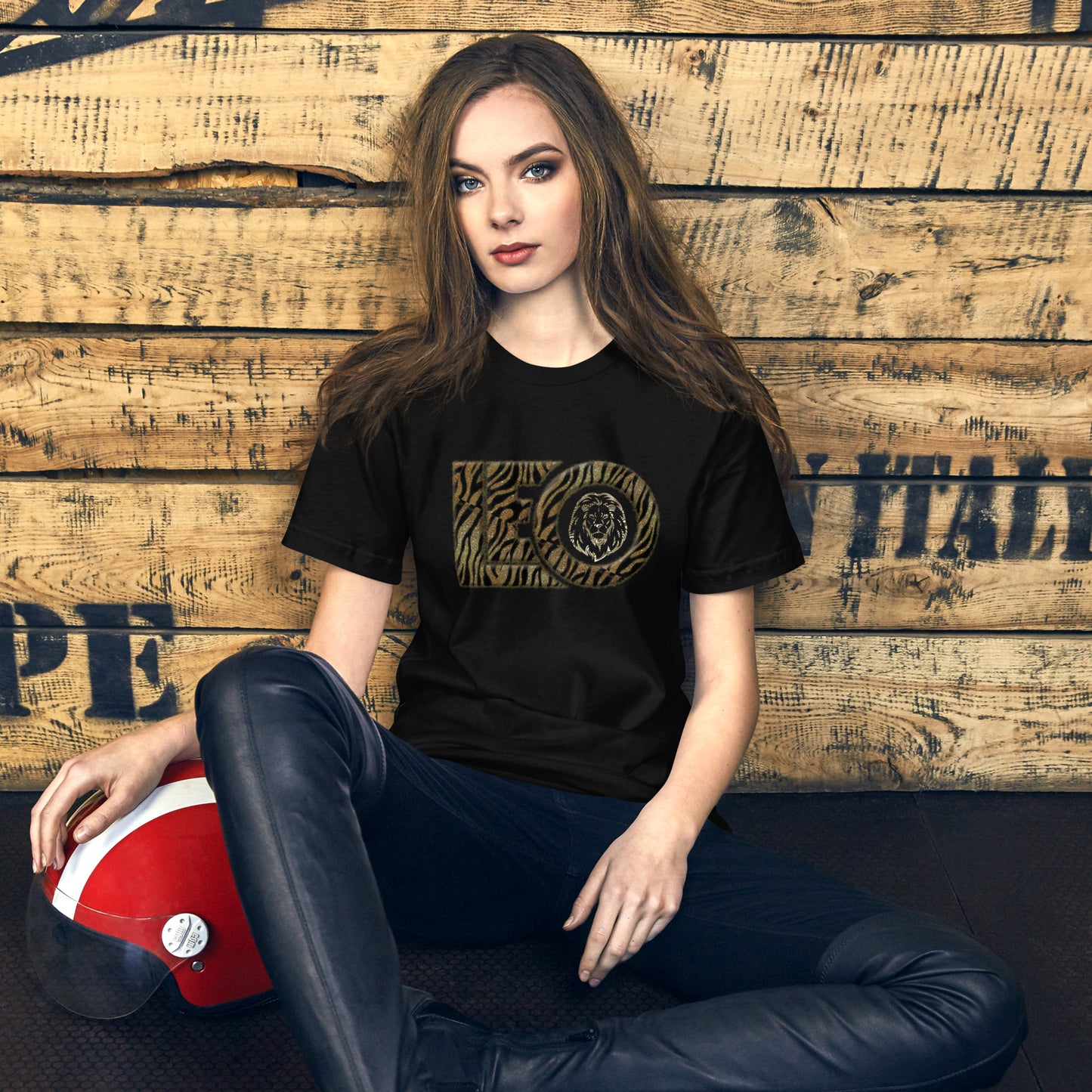 LEO - Men Women Unisex T-shirt